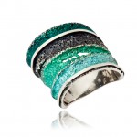 zdjęcia packshoty biżuterii pierścionek srebrny z kamieniami zielony śląsk